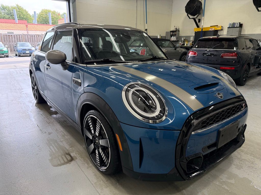 Thumbnail: 2023 MINI Cooper - 7