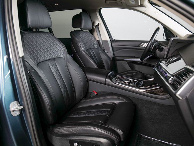 2023 BMW X7 40i - Photo 11