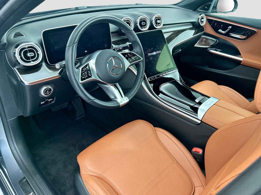 Thumbnail: 2025 Mercedes-Benz C-Class - 9