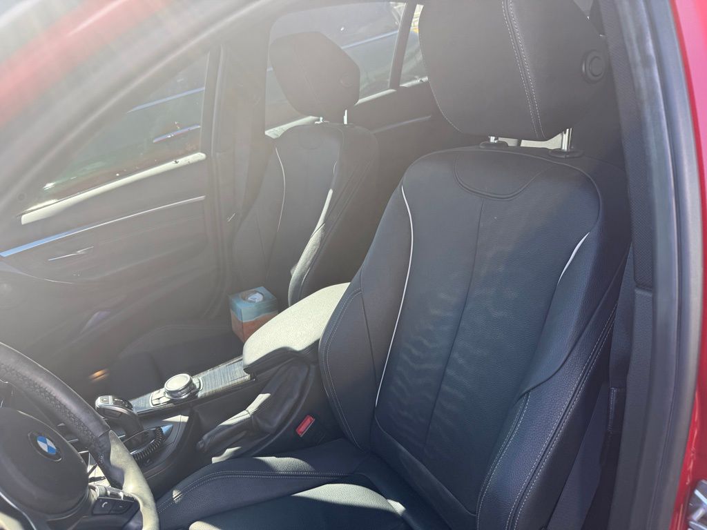 Thumbnail: 2016 BMW 3 Series - 4