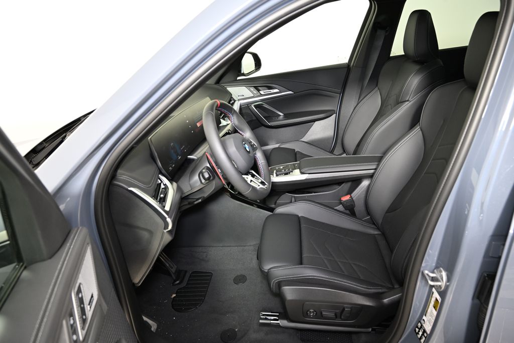 Thumbnail: 2026 BMW X1 - 15