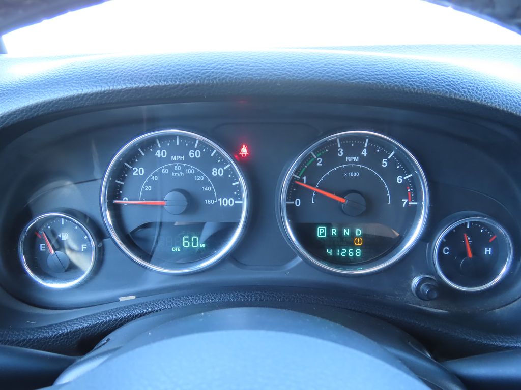 Thumbnail: 2014 Jeep Wrangler - 19