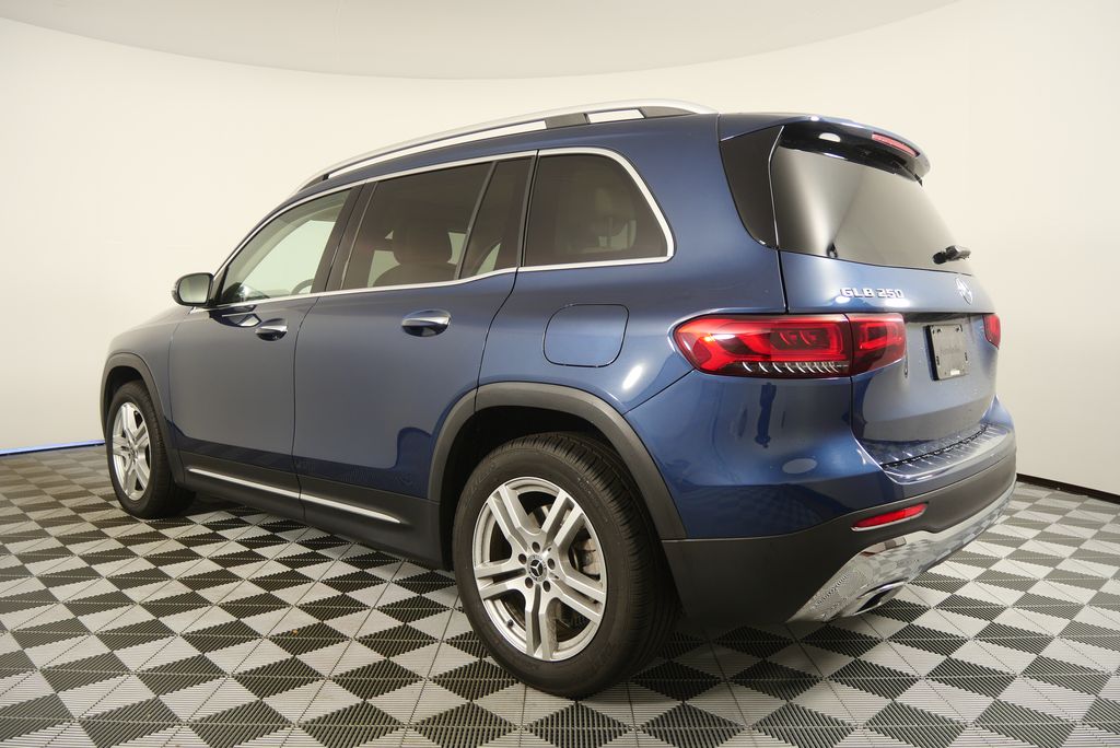 Thumbnail: 2023 Mercedes-Benz GLB - 5