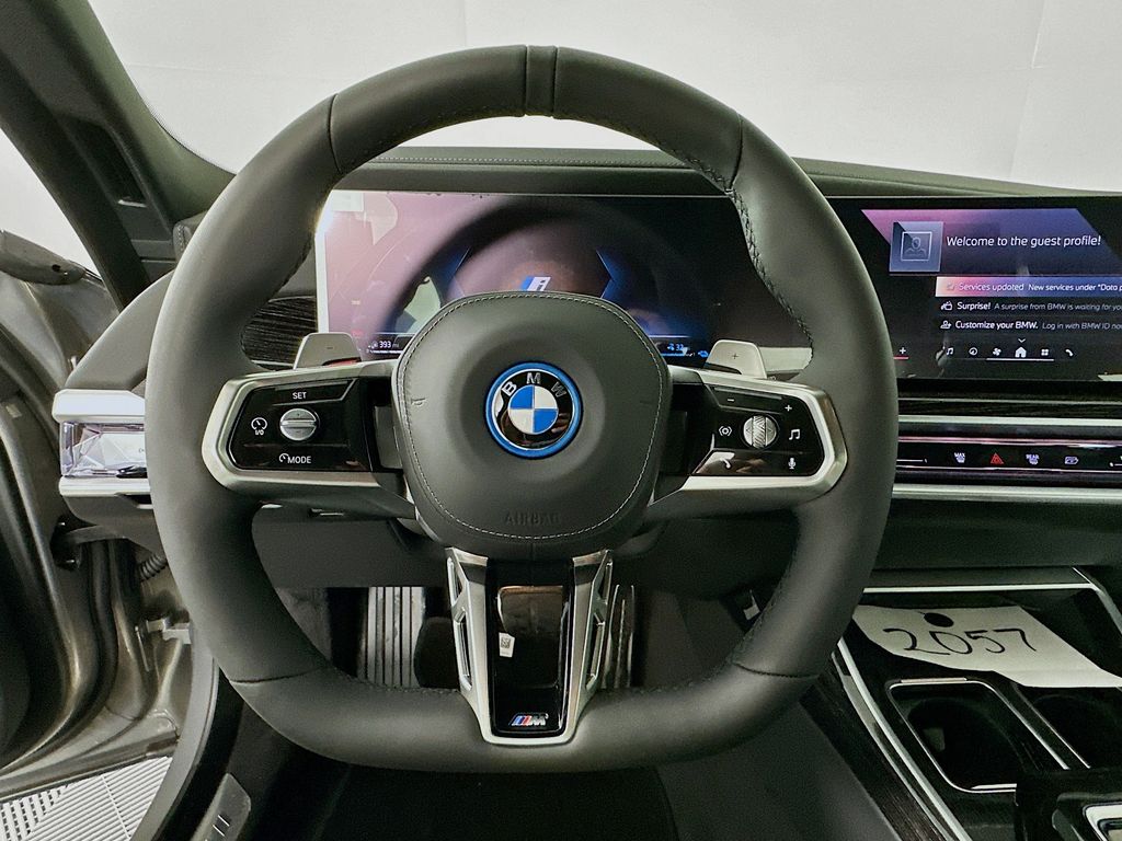 Thumbnail: 2026 BMW 7 Series - 10