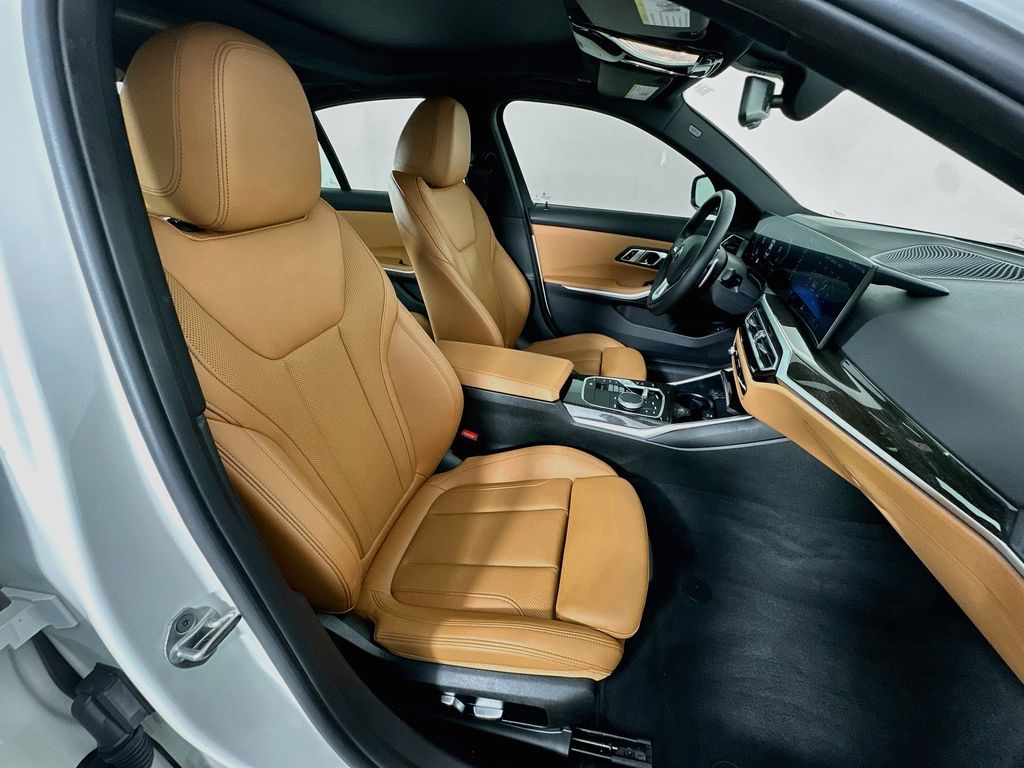 Thumbnail: 2023 BMW 3 Series - 29
