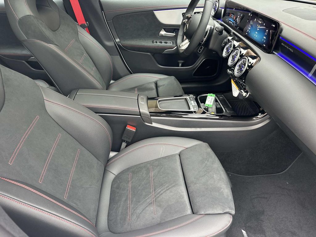 Thumbnail: 2025 Mercedes-Benz CLA - 11