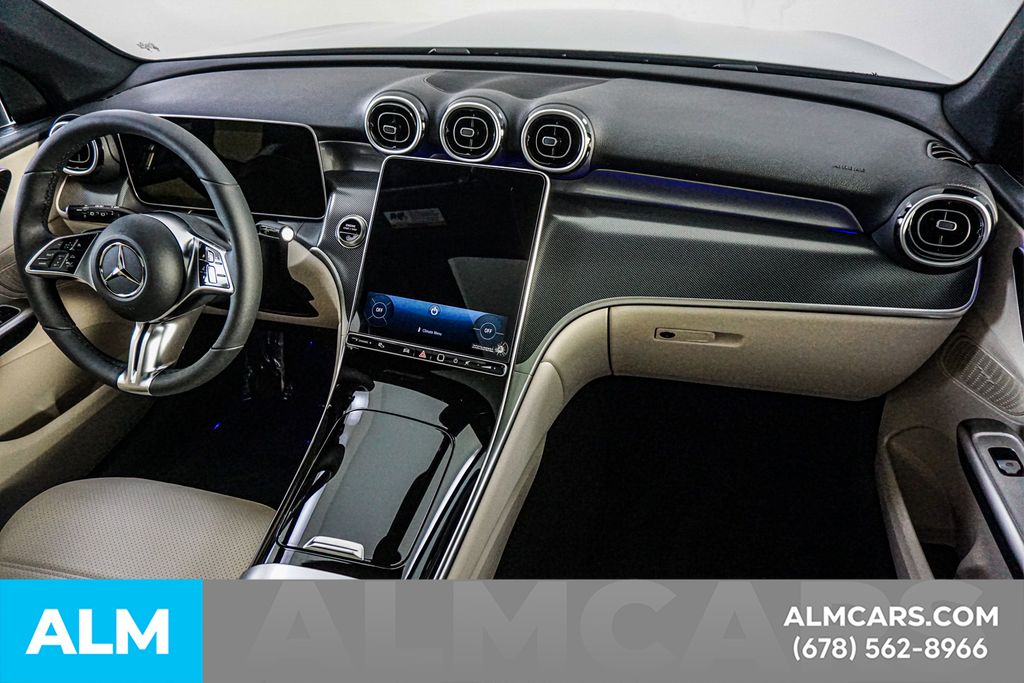 Used 2026 Silver Mercedes-Benz GLC 300 image 23