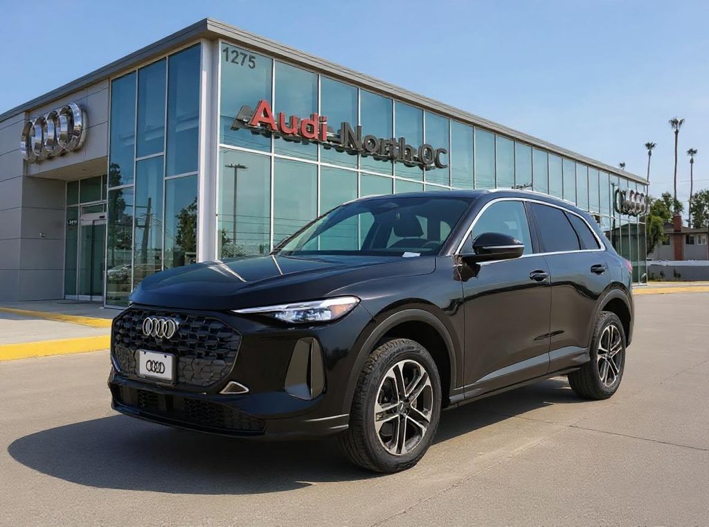 Thumbnail: 2025 Audi Q5 - 1