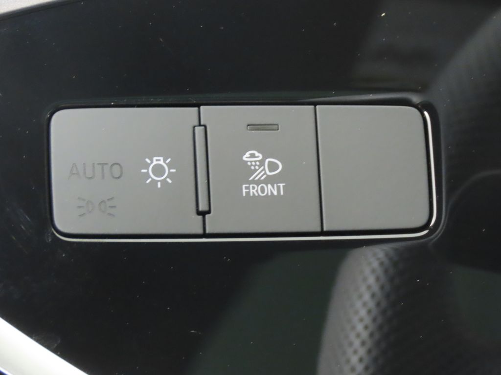 Thumbnail: 2025 Audi Q3 - 20