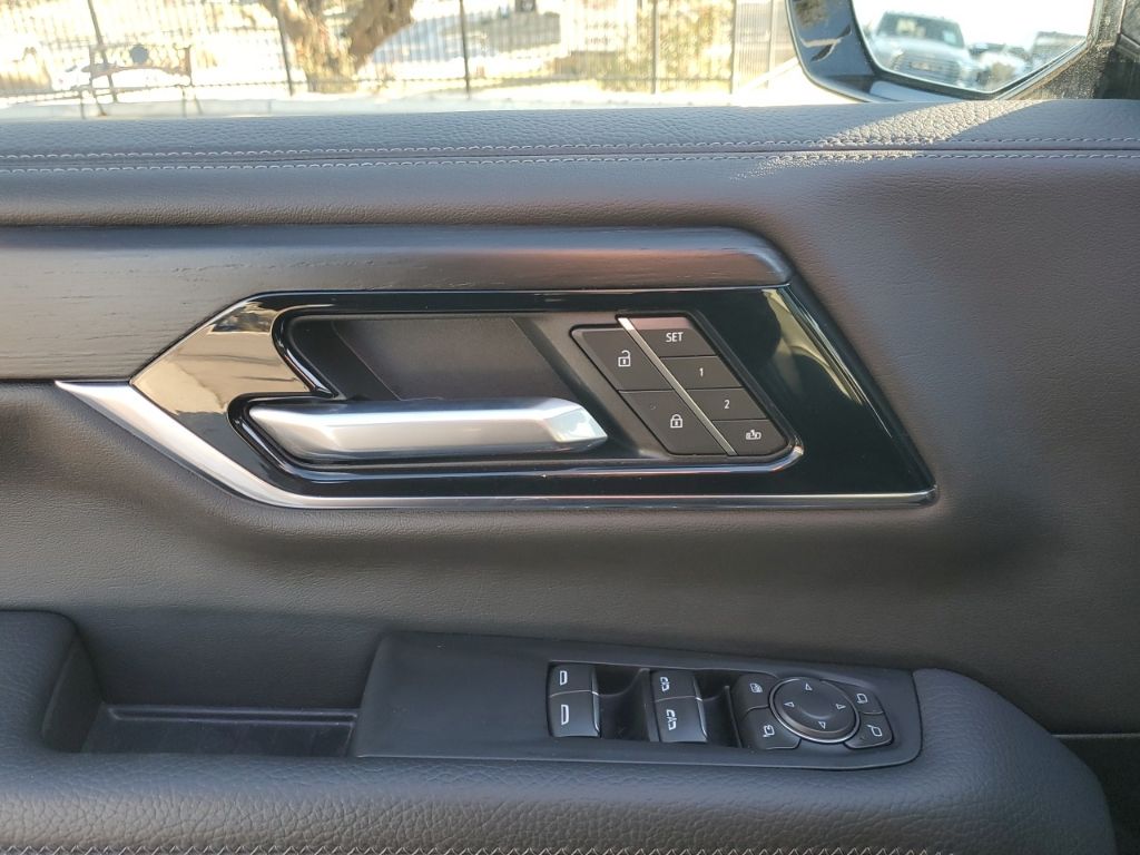 Used Car 2025 Gmc Yukon  Denali For Sale Under $80,000 In Austin, Texas