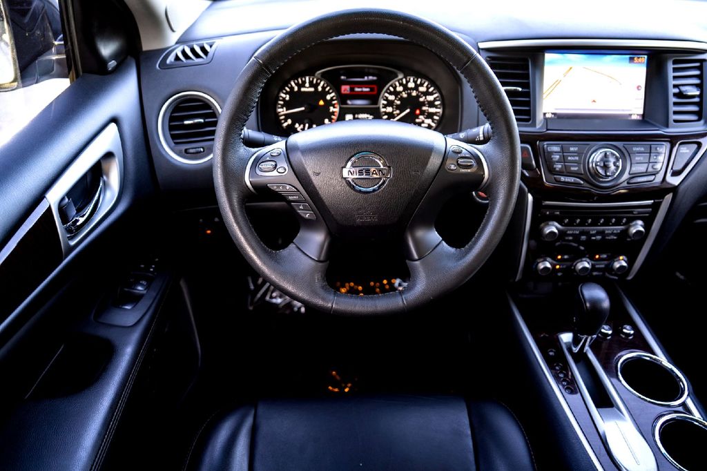 Used Car 2015 Nissan Pathfinder  Platinum For Sale Under $12,000 In Taylor, Texas