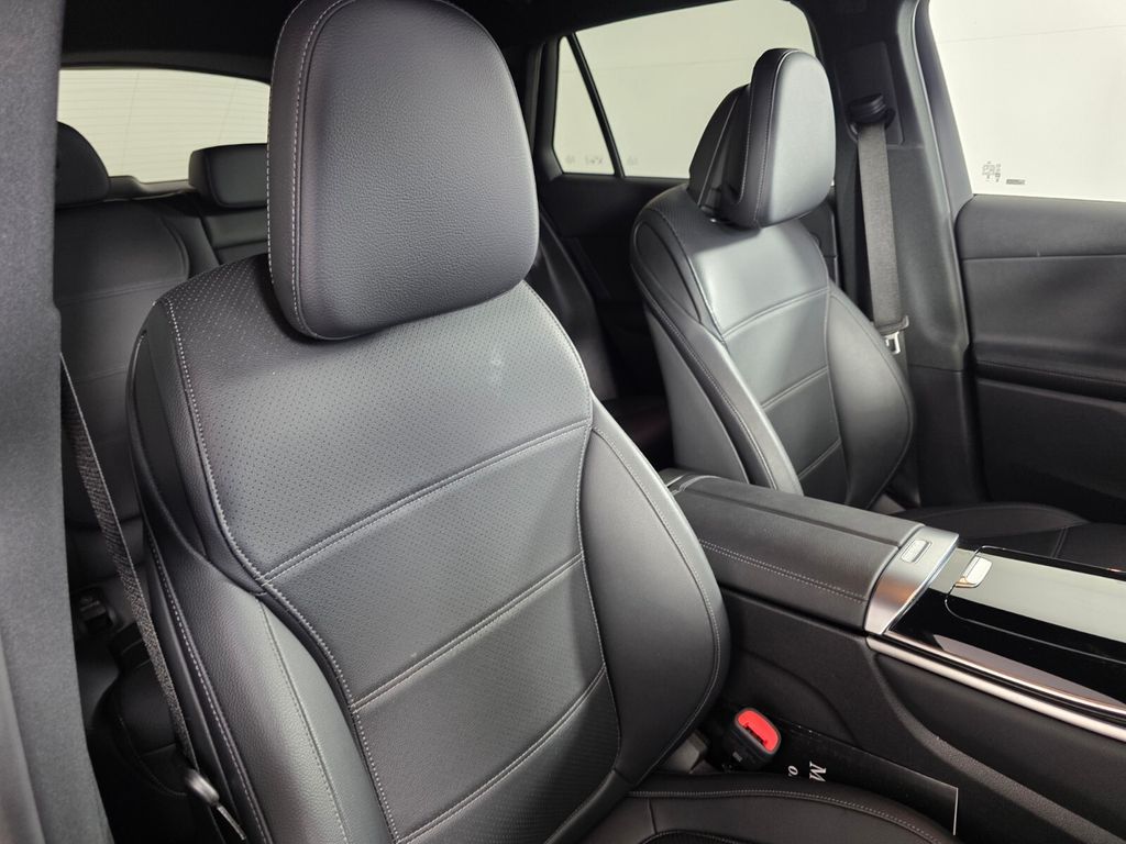 Certified Used 2025 Black Mercedes-Benz GLC 300 image 26