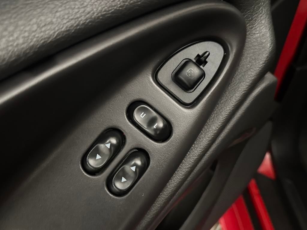 2003 Ford Mustang Mach 1 photo 12