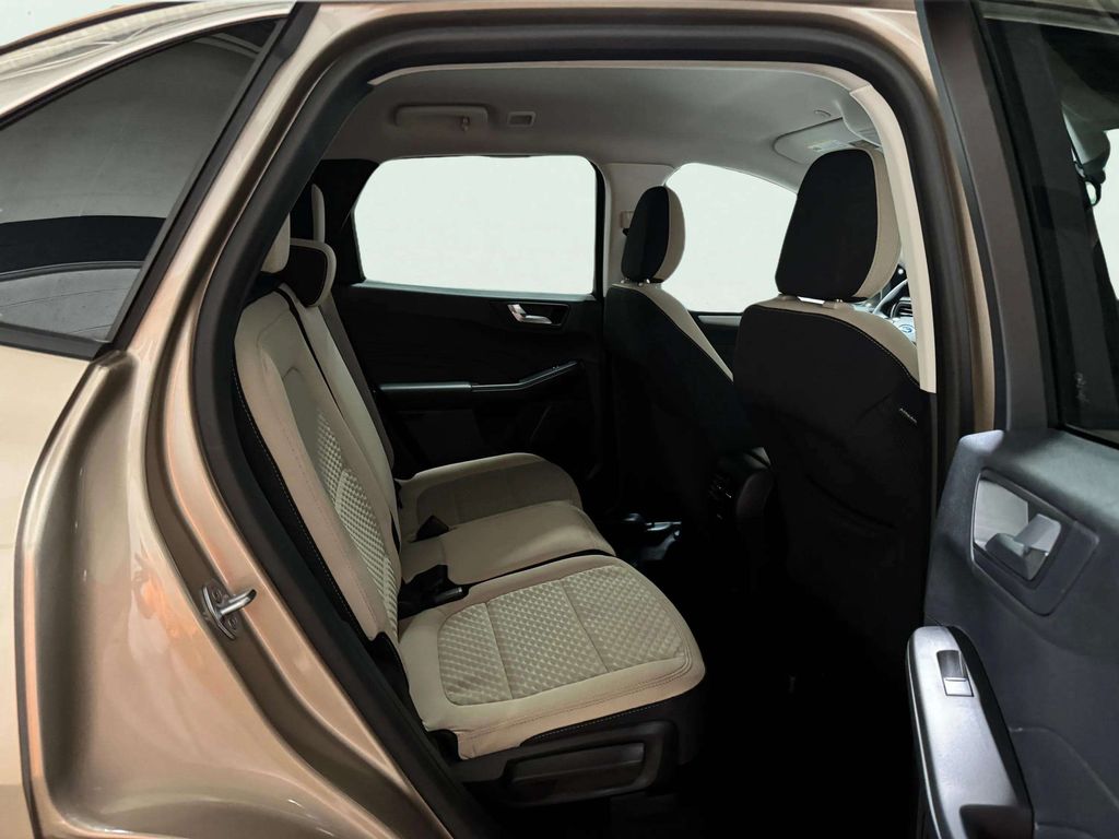 Used 2021 Desert Gold Metallic Ford SE image 23