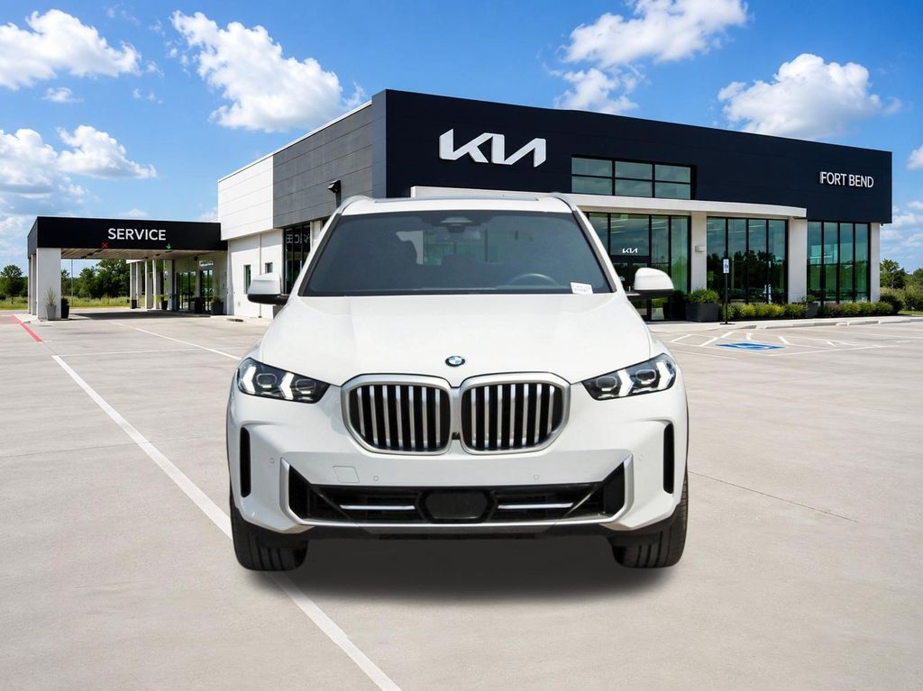 2025 BMW X5 sDrive40i White at DeMontrond Auto Country