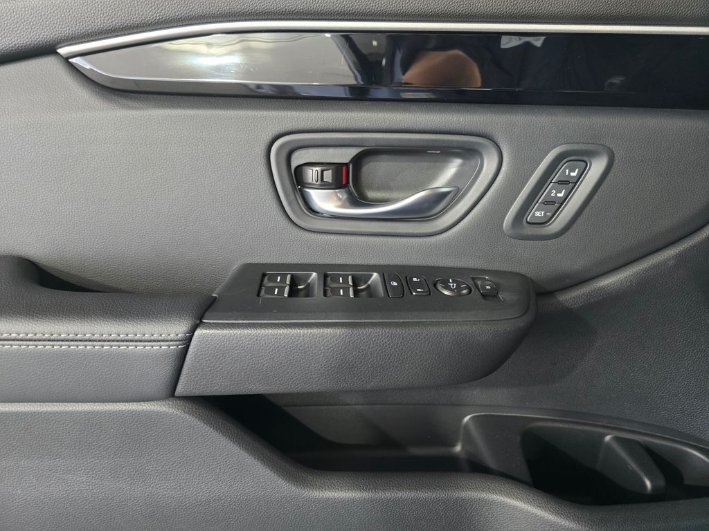 Thumbnail: 2025 Honda Pilot - 12