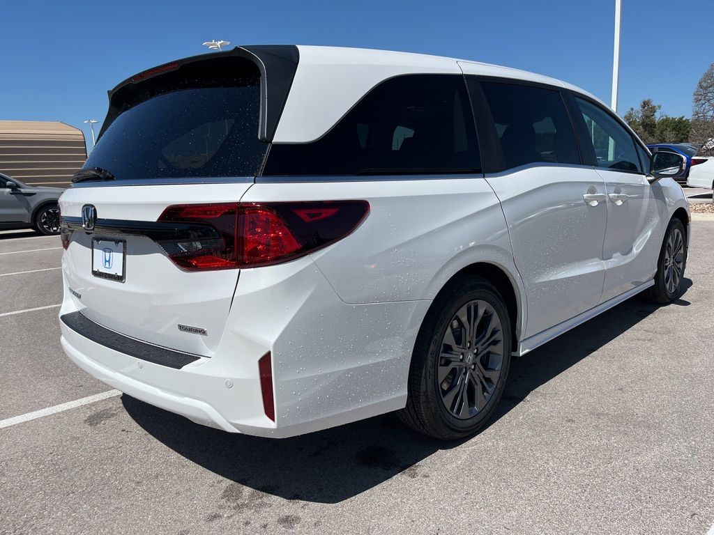 Thumbnail: 2026 Honda Odyssey - 3