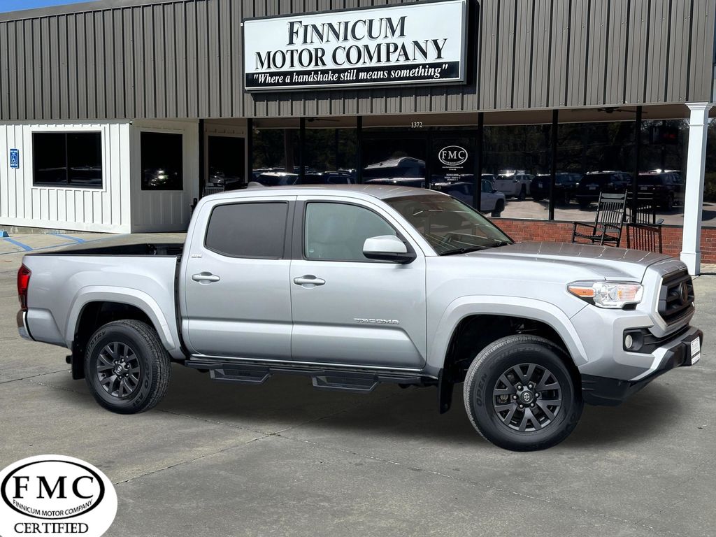 2022 Toyota Tacoma SR5 V6 Double Cab 4WD