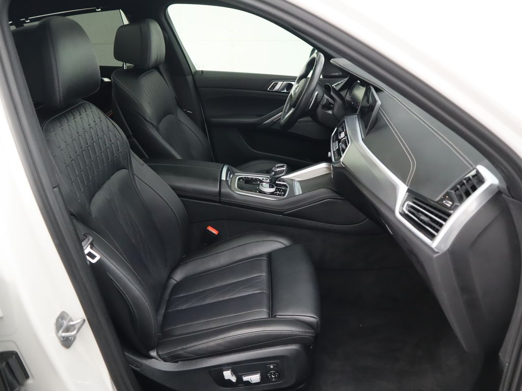 Thumbnail: 2023 BMW X6 - 21