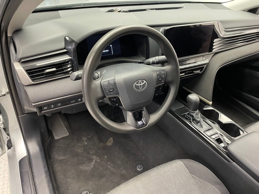 Thumbnail: 2025 Toyota Camry - 11