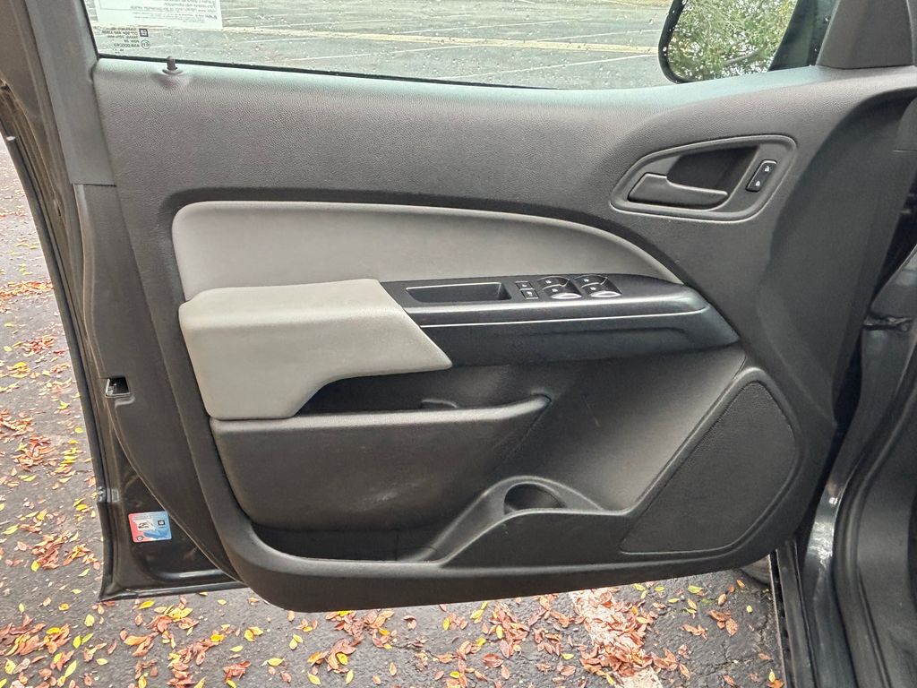 Thumbnail: 2016 GMC Canyon - 23