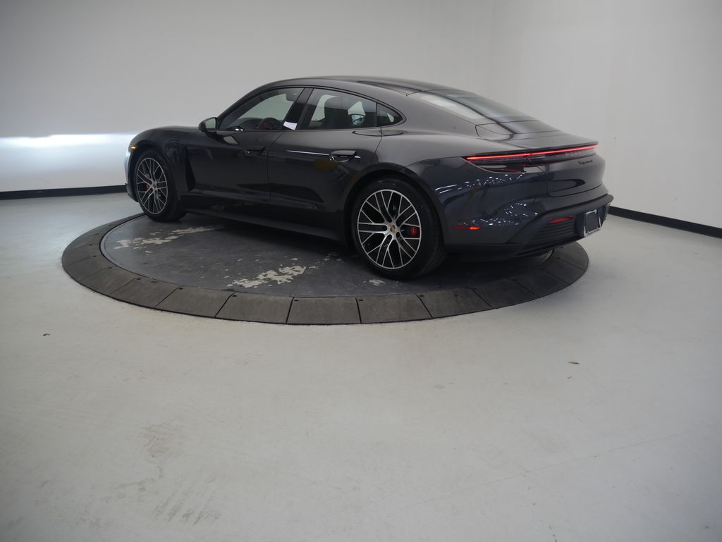 Thumbnail: 2026 Porsche Taycan - 3