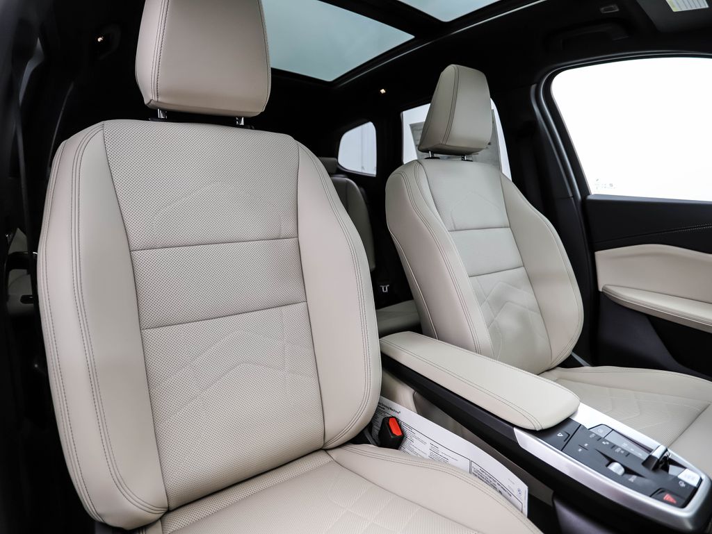 2025 BMW X1 xDrive28i 30