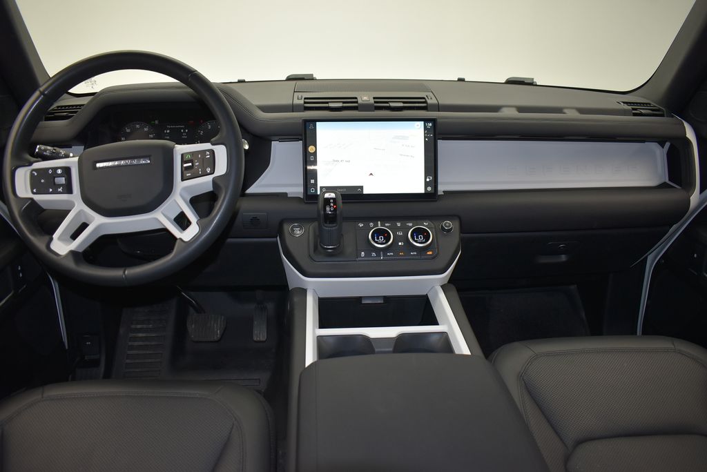 Thumbnail: 2025 Land Rover Defender - 29