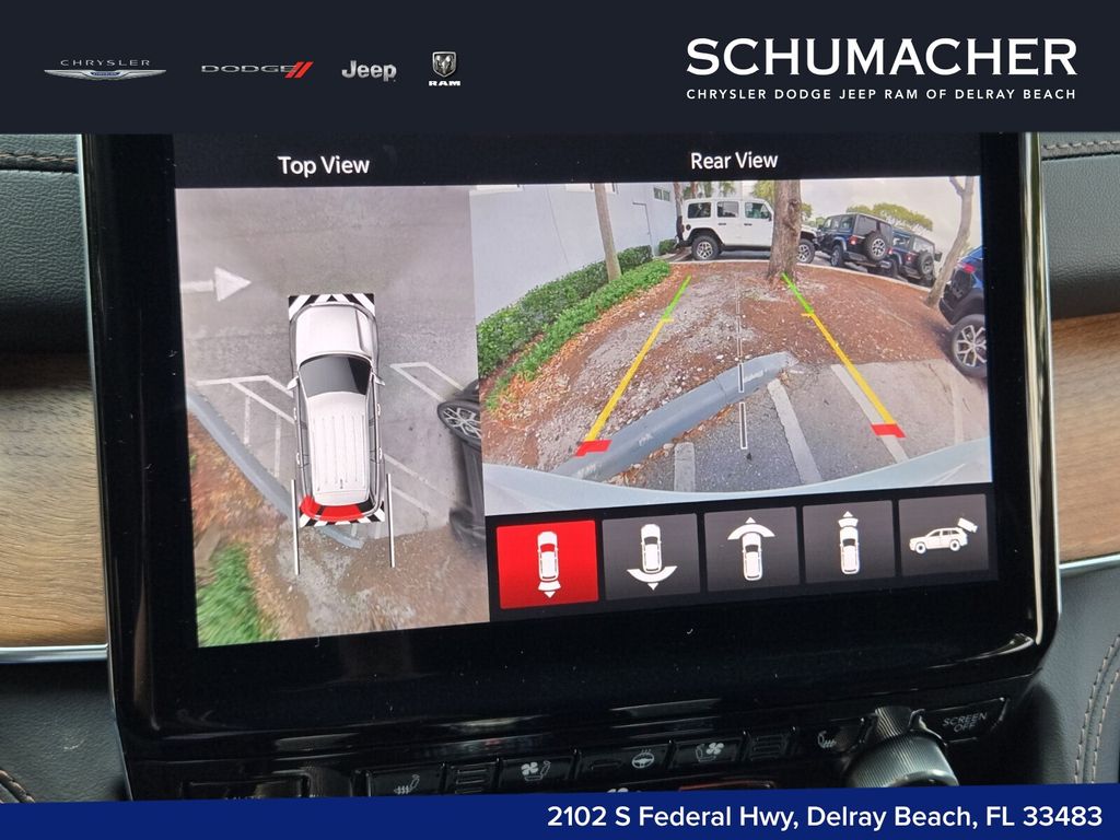 new 2025 Jeep Grand Cherokee car, priced at $65,075