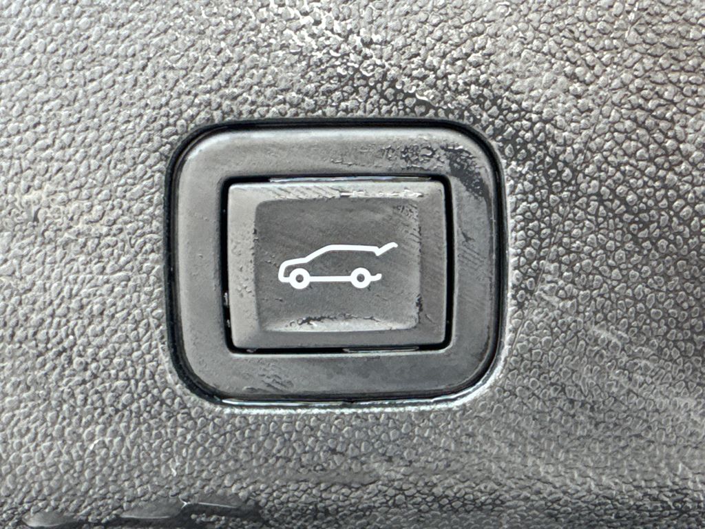 2024 Chevrolet Tahoe LT - Photo 17
