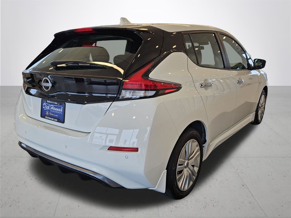 2023 Nissan Leaf S
