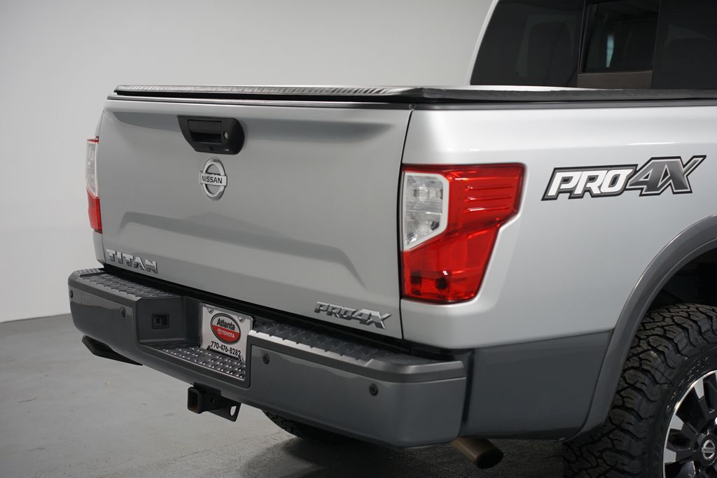 Thumbnail: 2018 Nissan Titan - 9