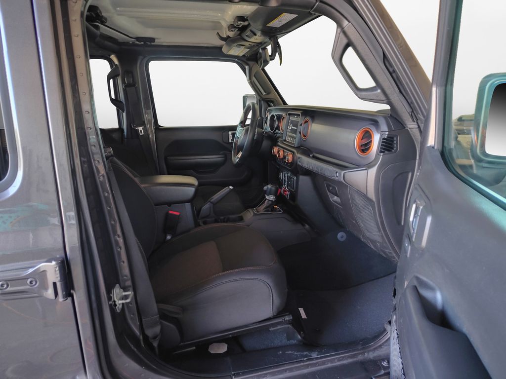 Used Car 2021 Jeep Gladiator  Mojave For Sale Under $40,000 In Austin, Texas