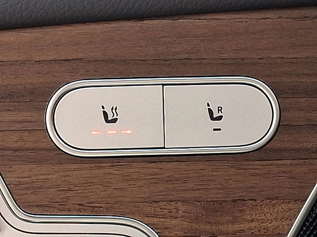 Thumbnail: 2025 Mercedes-Benz GLE - 18