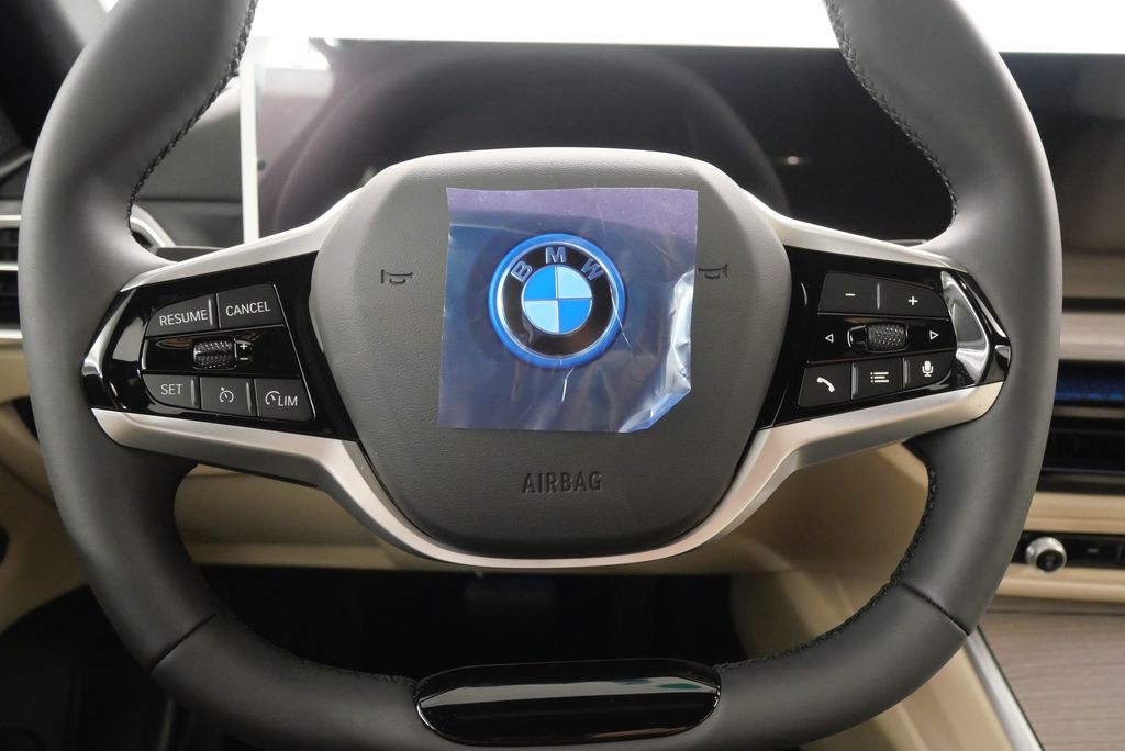 2025 BMW i4 eDrive40 19