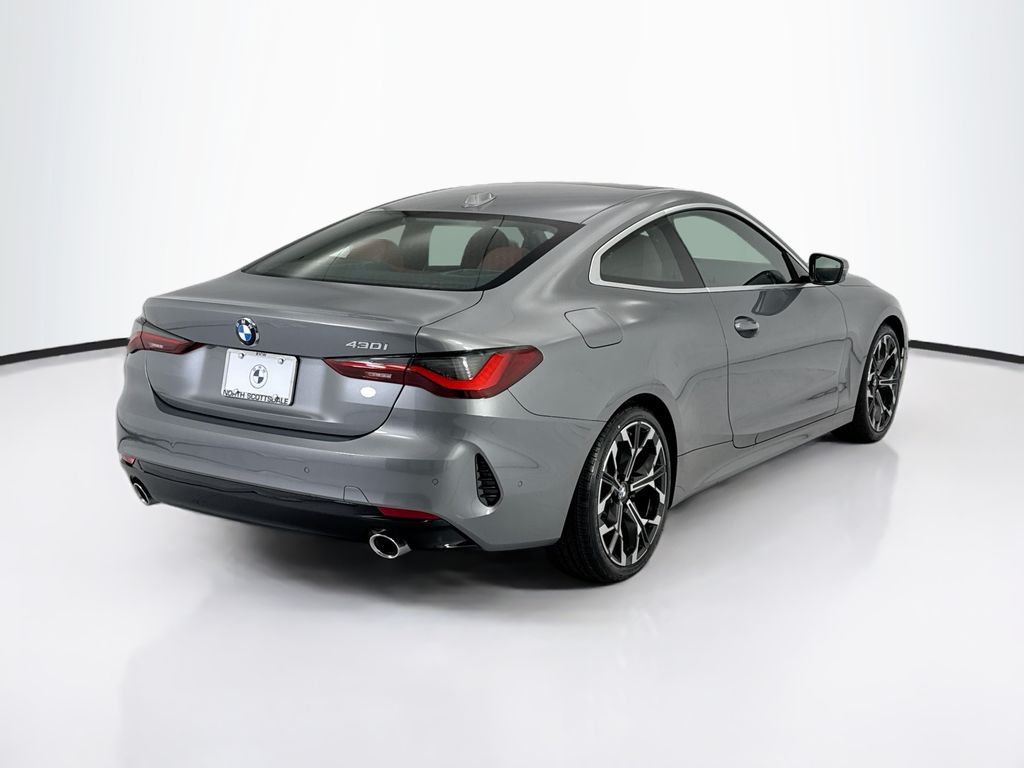 Thumbnail: 2026 BMW 4 Series - 5