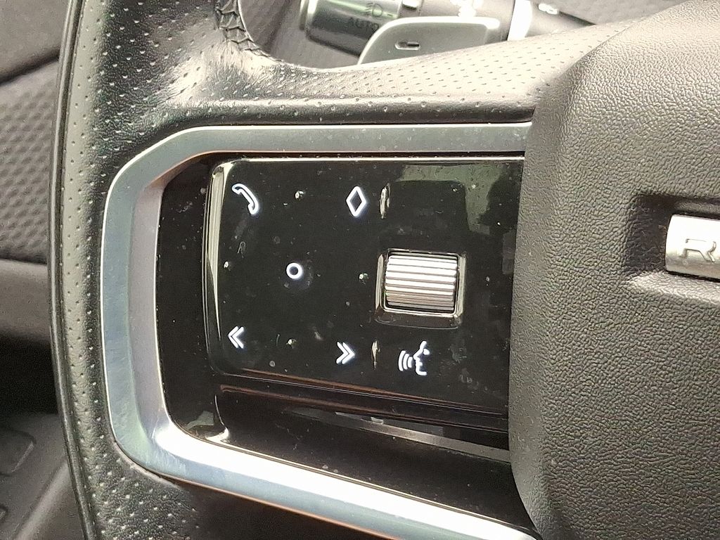 Thumbnail: 2022 Land Rover Range Rover Evoque - 22