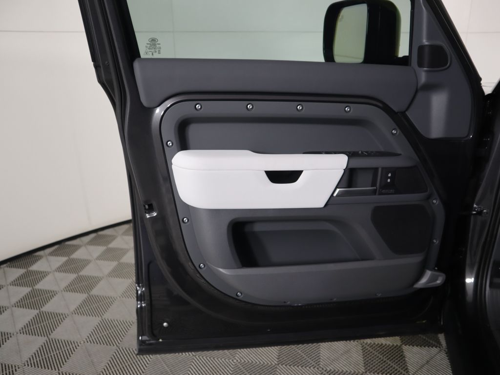 Thumbnail: 2026 Land Rover Defender - 26