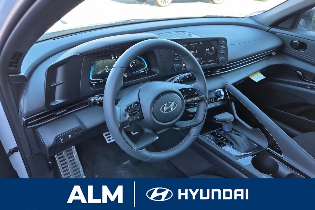 New 2026 White Hyundai SEL Sport image 13