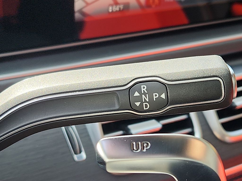 Thumbnail: 2026 Mercedes-Benz GLE - 10