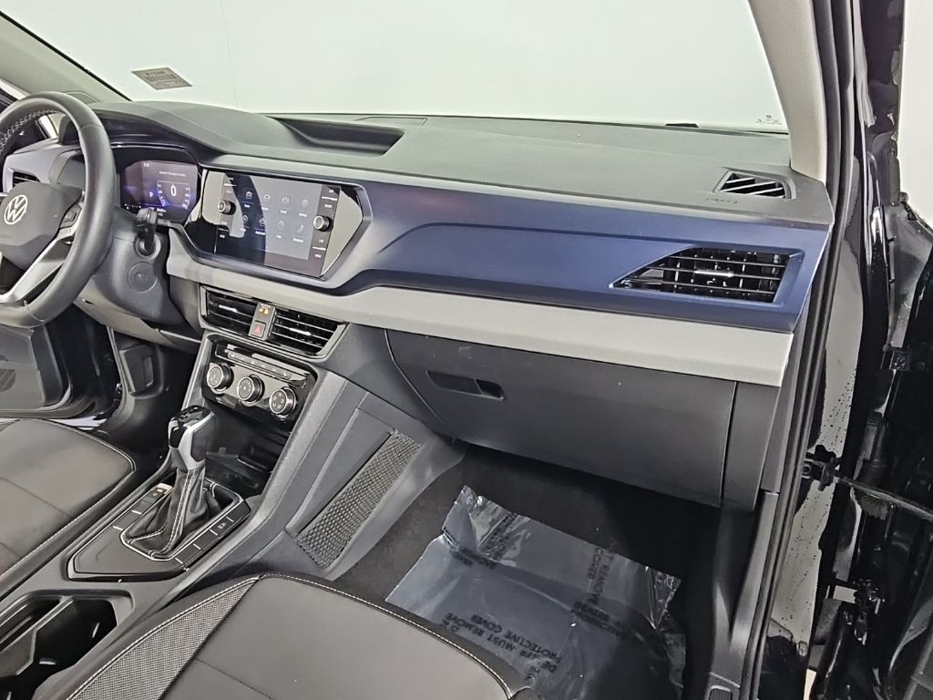 Thumbnail: 2023 Volkswagen Taos - 14