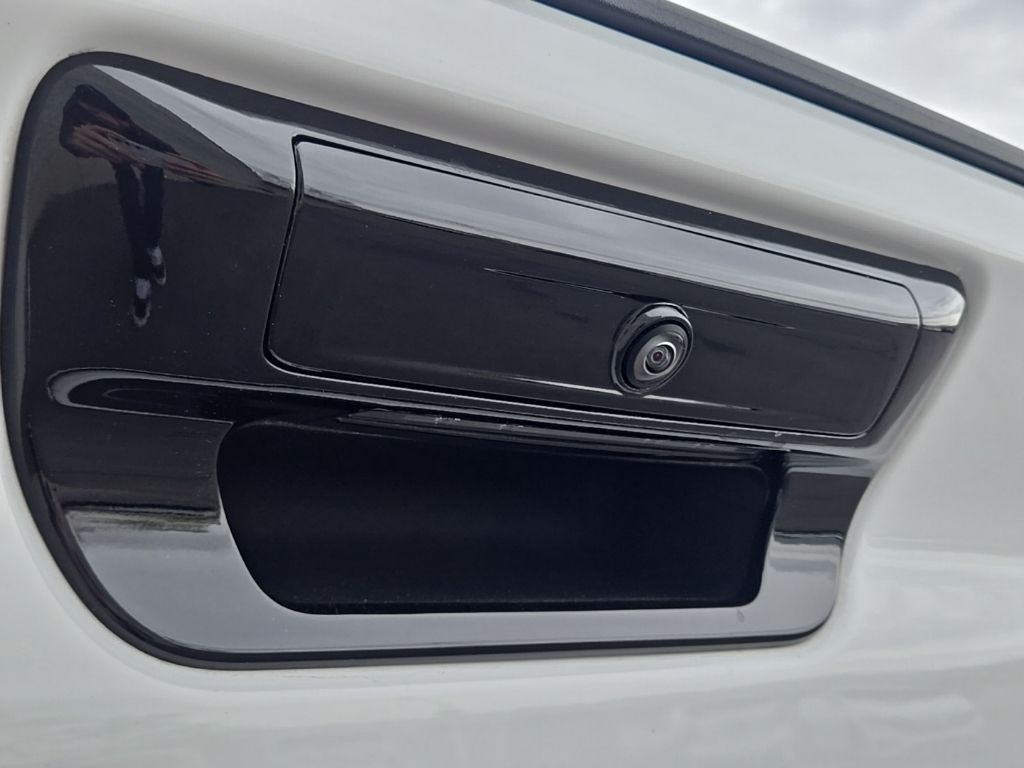 Used 2025 White Ram Big Horn/Lone Star image 68