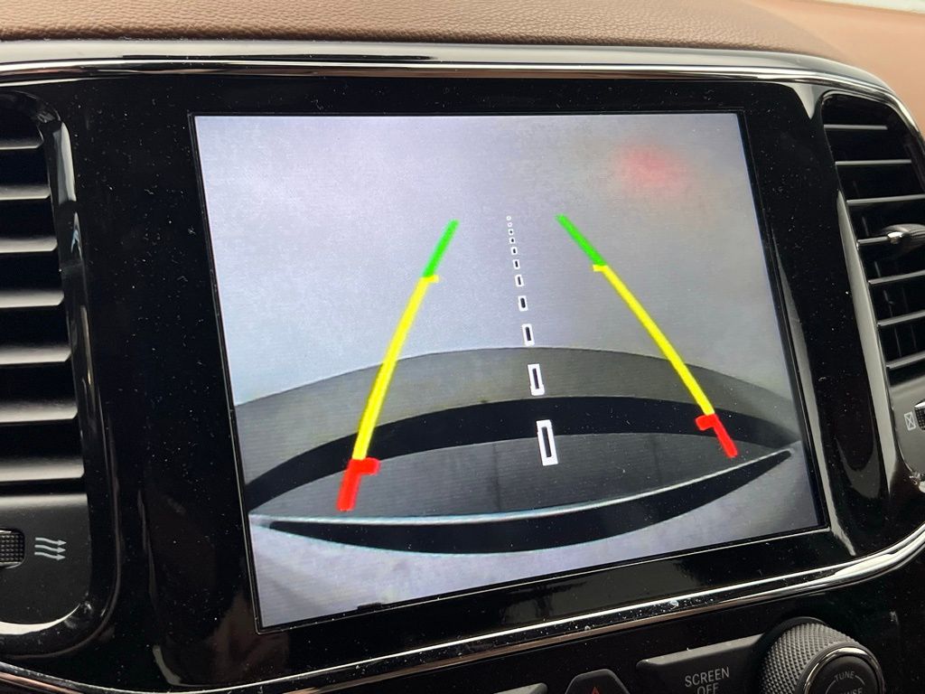 2021 Jeep Grand Cherokee Summit 15