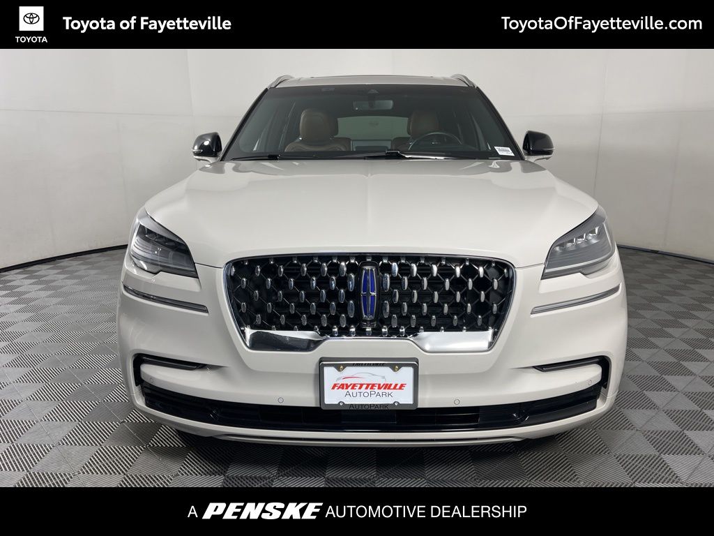 Thumbnail: 2023 Lincoln Aviator - 17