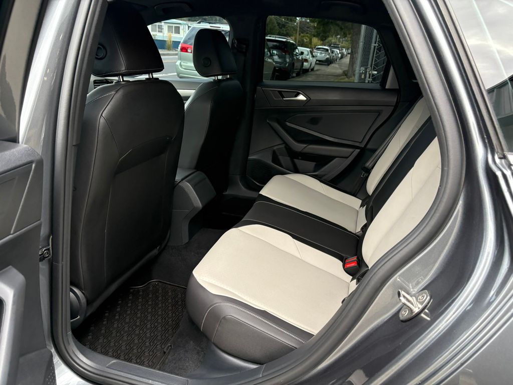 2021 Volkswagen Jetta R-Line