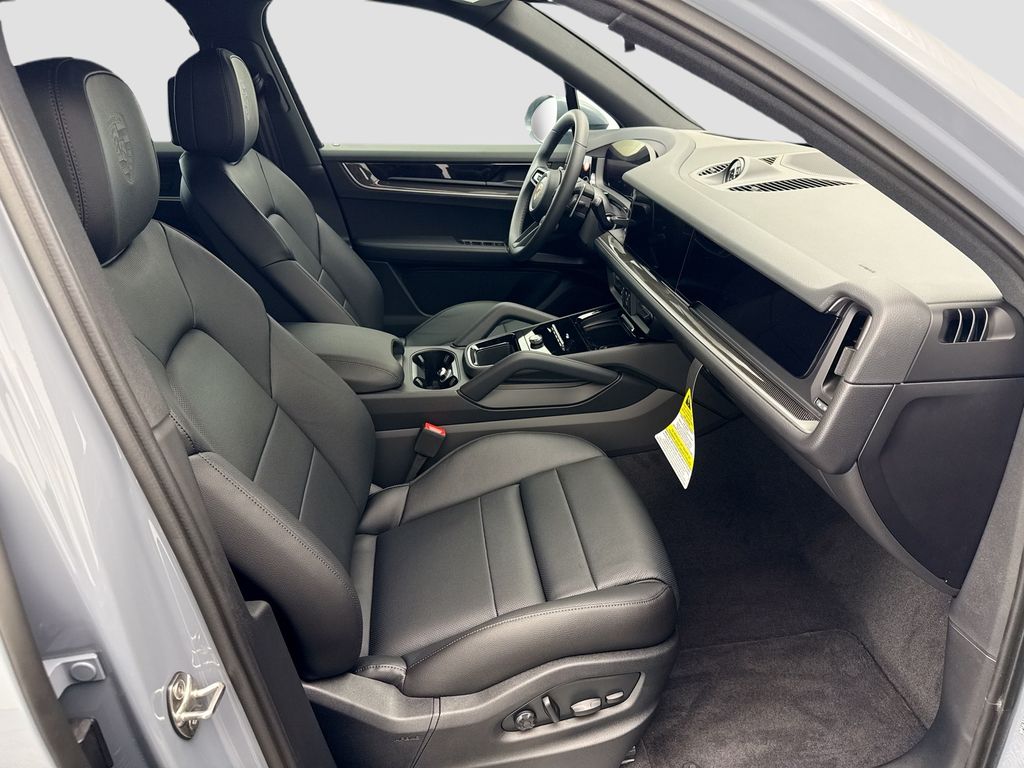 Thumbnail: 2026 Porsche Cayenne - 22