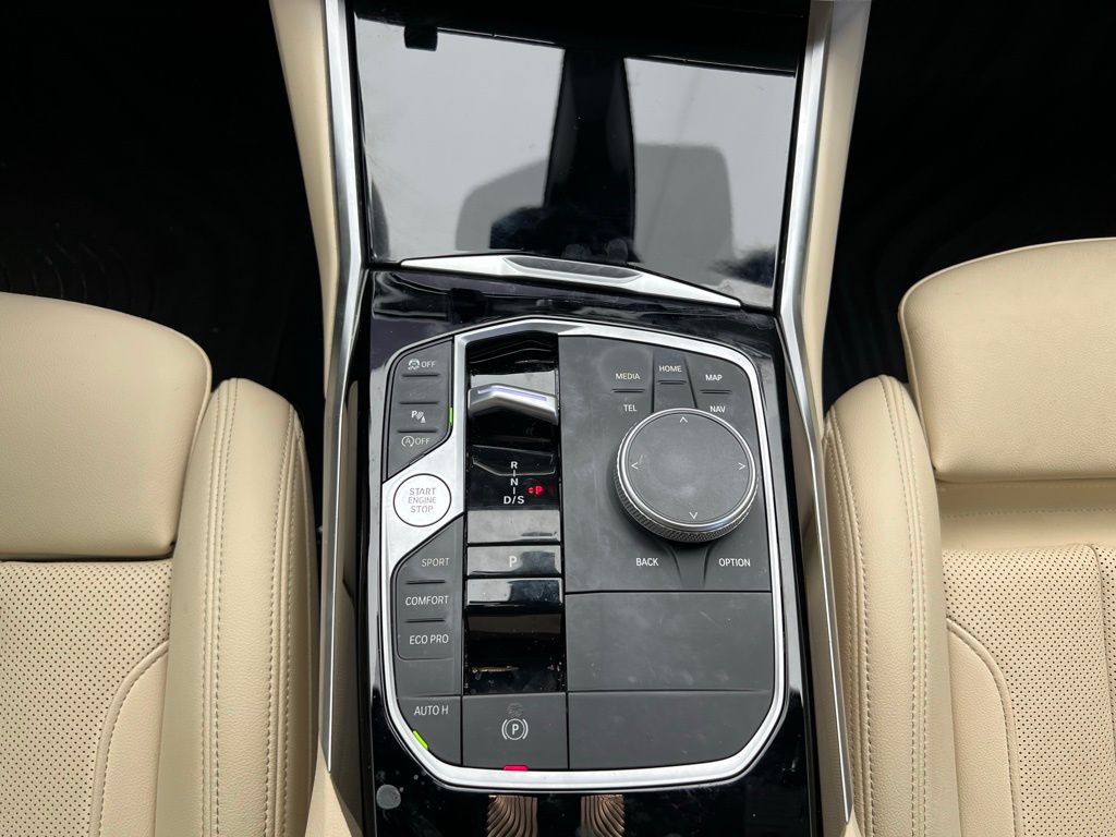 2023 BMW 3 Series 330i 12