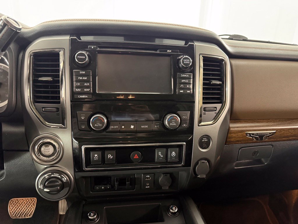 2017 Nissan Titan SL - Photo 14