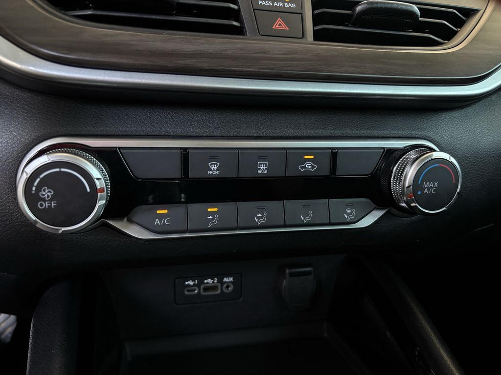 Used 2024 Nissan Altima Sedan