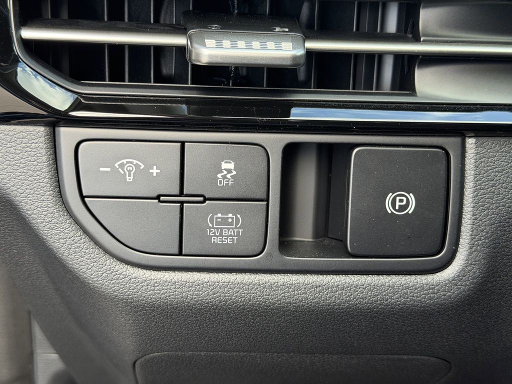 new 2026 Kia Sportage Hybrid car, priced at $27,883